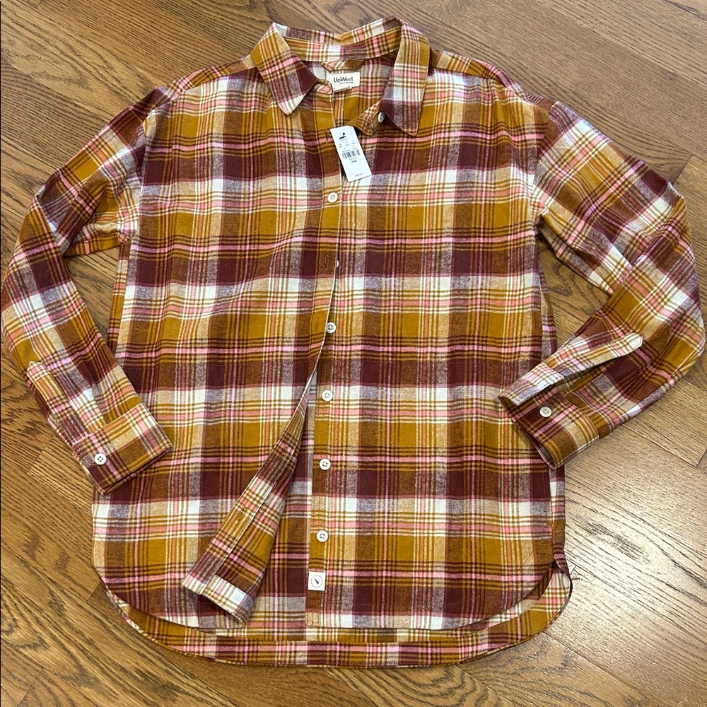 UpWest Plaid Flannel Button Shirt. Size Small New